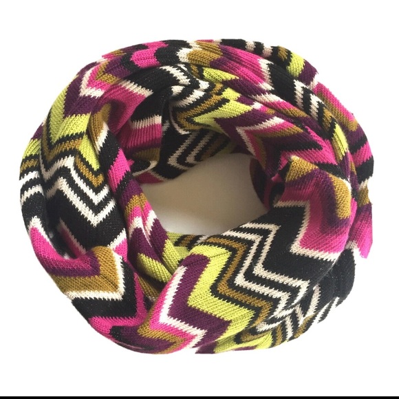 MISSONI Target Chevron INFINITY SCARF 🧣 PINK GREEN PURPLE - Picture 2 of 3